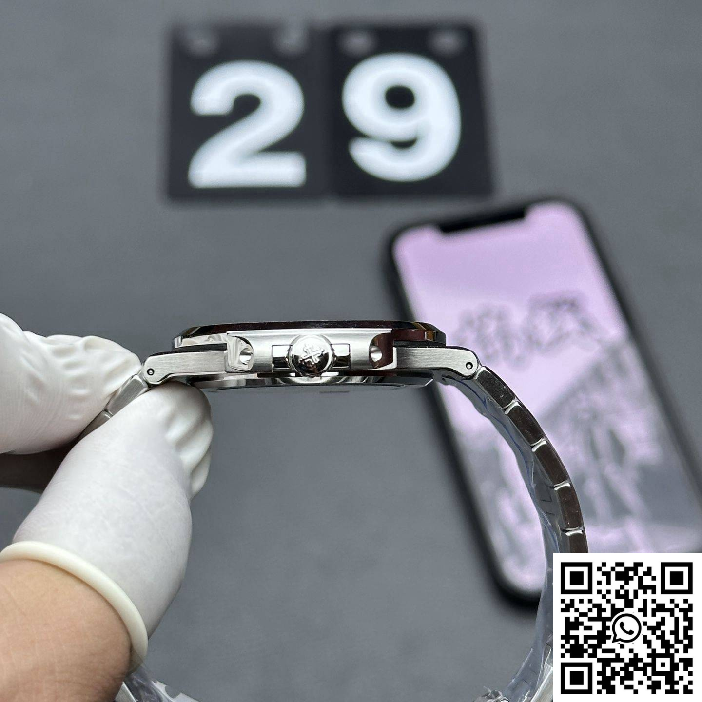 Patek Philippe Nautilus 5711 3K Factory White Dial Patek Philippe Nautilus 5711 3K Factory White Dial - Image 3