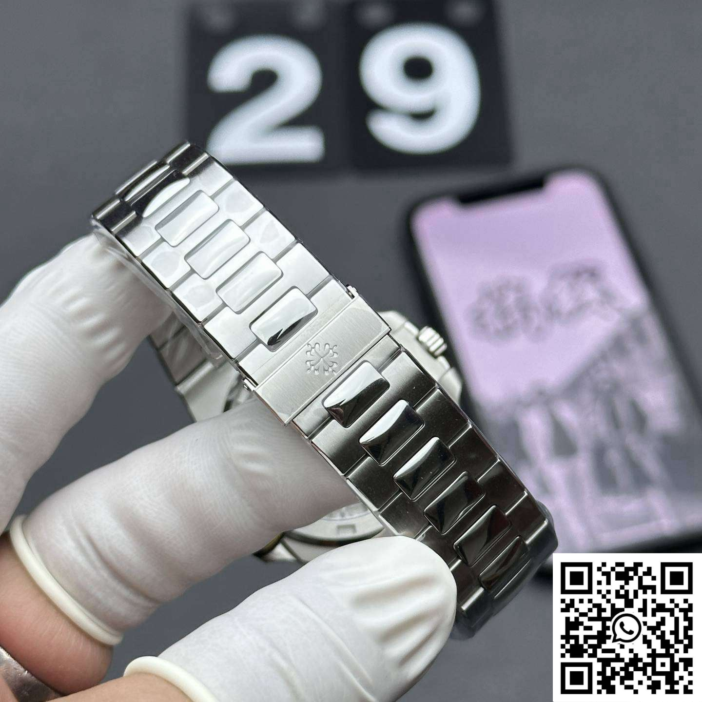 Patek Philippe Nautilus 5711 3K Factory White Dial Patek Philippe Nautilus 5711 3K Factory White Dial - Image 6