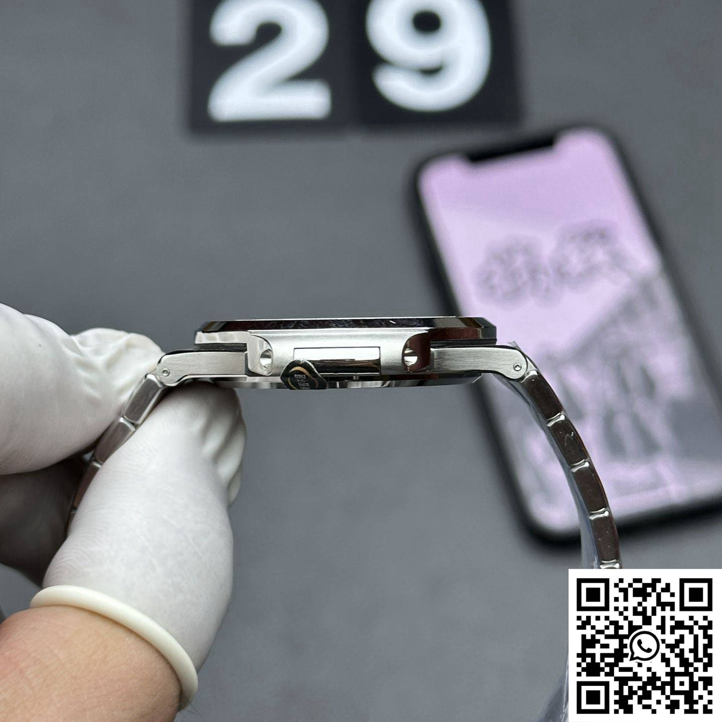 Patek Philippe Nautilus 5711 3K Factory White Dial Patek Philippe Nautilus 5711 3K Factory White Dial - Image 5