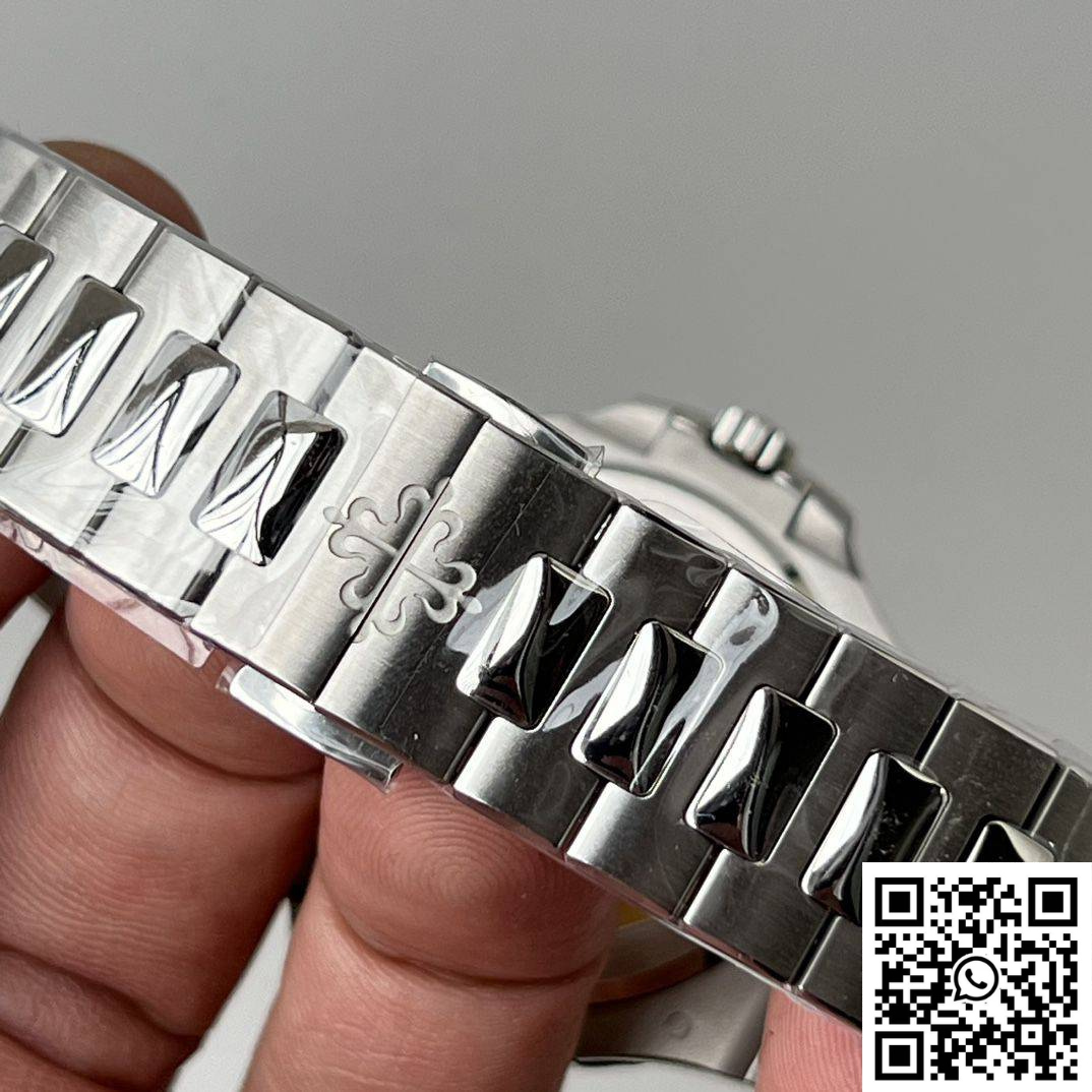 Patek Philippe Nautilus 5811G-001 3K Factory Blue Dial Patek Philippe Nautilus 5811G-001 3K Factory Blue Dial - Image 8