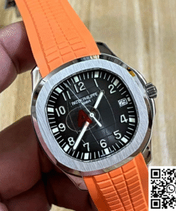 Alternative view of Patek Philippe Aquanaut 5167R-001 3K Factory Orange Strap