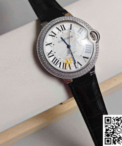 Ballon Bleu De Cartier 33MM W4BB0015 AF Factory Diamond-set Bezel Cartier Ballon Bleu 33mm watch reference W4BB0015 with factory diamond-set bezel (front view).